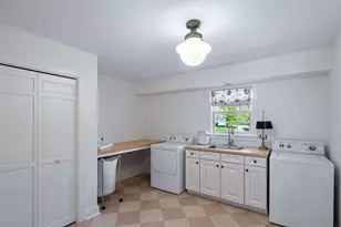 235 Hollander Rd, Wayzata, MN 55391 - Photo 25