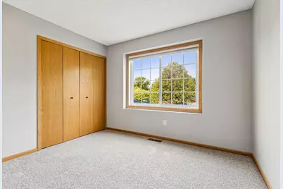 7635 Arboretum Village Court, Chanhassen, MN 55317 - Photo 21