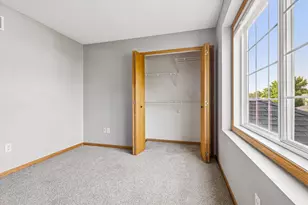 7635 Arboretum Village Ct, Chanhassen, MN 55317 - Photo 23