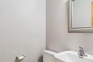 7635 Arboretum Village Ct, Chanhassen, MN 55317 - Photo 17