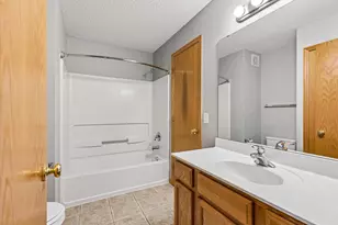 7635 Arboretum Village Ct, Chanhassen, MN 55317 - Photo 31