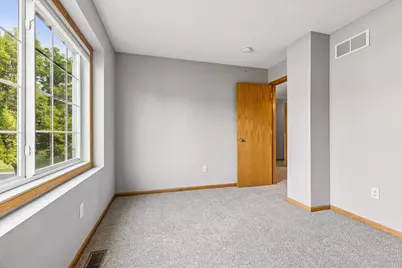 7635 Arboretum Village Court, Chanhassen, MN 55317 - Photo 17