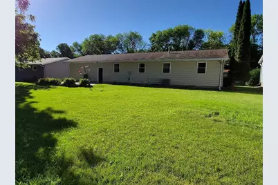 302 Sunrise Lane, Marshall, MN 56258 - Photo 25