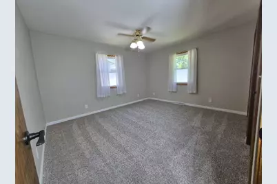 302 Sunrise Lane, Marshall, MN 56258 - Photo 11