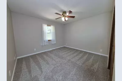 302 Sunrise Lane, Marshall, MN 56258 - Photo 15