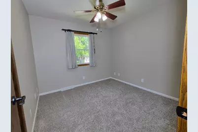 302 Sunrise Lane, Marshall, MN 56258 - Photo 13
