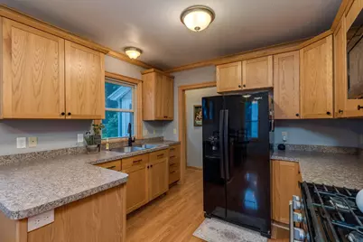 705 Wall Street, North Mankato, MN 56003 - Photo 9