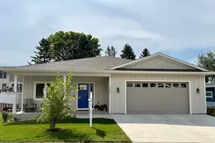 704 Maple Pl, Northfield, MN 55057 - Photo 1