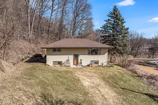 48050 Old River Bluff Rd, Saint Peter, MN 56082 - Photo 49