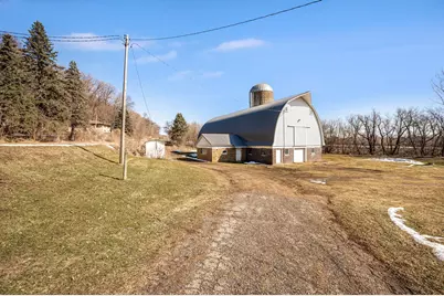 48050 Old River Bluff Road, Saint Peter, MN 56082 - Photo 7