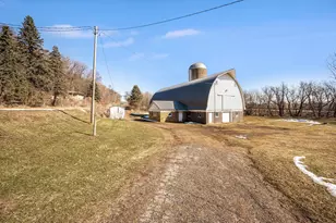 48050 Old River Bluff Rd, Saint Peter, MN 56082 - Photo 7