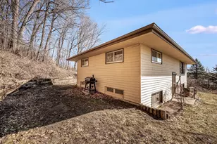 48050 Old River Bluff Rd, Saint Peter, MN 56082 - Photo 39