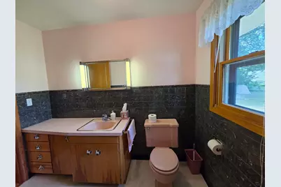 2202 Windsor Road, Albert Lea, MN 56007 - Photo 19