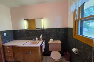 2202 Windsor Rd, Albert Lea, MN 56007 - Photo 19