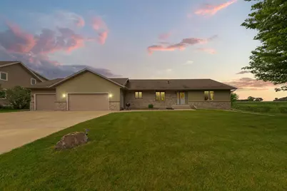 1555 Greenleaf Road, Owatonna, MN 55060 - Photo 3