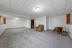 1555 Greenleaf Rd, Owatonna, MN 55060 - Photo 29