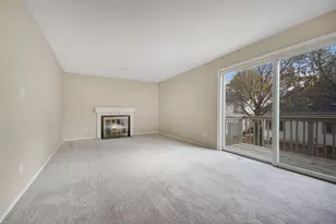 361 Elan Ct, Woodbury, MN 55125 - Photo 9