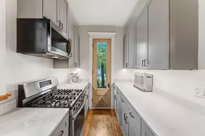 129 Arthur Avenue SE, Minneapolis, MN 55414 - Photo 9