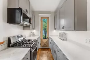 129 Arthur Ave SE, Minneapolis, MN 55414 - Photo 9