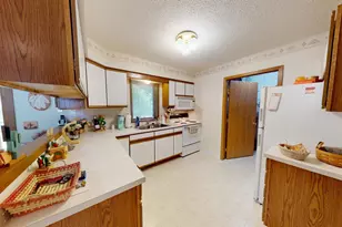 1845 Greenwood Dr, Albert Lea, MN 56007 - Photo 7