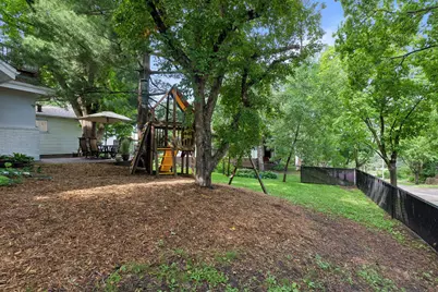 2748 Fillmore Street NE, Minneapolis, MN 55418 - Photo 37
