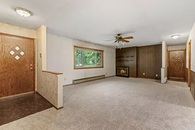9 6th Avenue NE, Osseo, MN 55369 - Photo 3