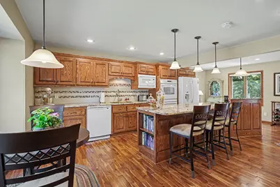 7016 Beacon Circle, Eden Prairie, MN 55346 - Photo 11