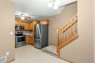 479 Aqua Cir, Lino Lakes, MN 55014 - Photo 9