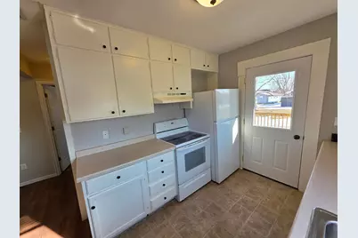 305 N Wabasha, Plainview, MN 55964 - Photo 15