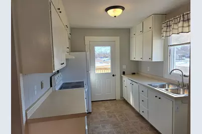 305 N Wabasha, Plainview, MN 55964 - Photo 13