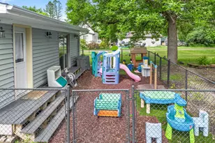 918 Maple Ave E, Mora, MN 55051 - Photo 27