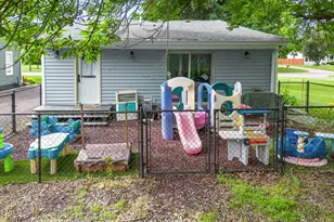 918 Maple Ave E, Mora, MN 55051 - Photo 33