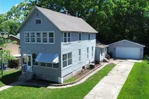 618 Sioux St, Winona, MN 55987 - Photo 1