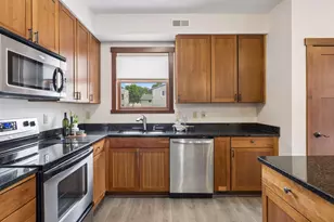 625 Dayton Ave, Saint Paul, MN 55104 - Photo 13