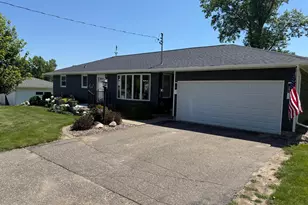 703 3rd Ave, Goodhue, MN 55027 - Photo 1