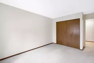 4677 Sorrell Point, Eagan, MN 55122 - Photo 15