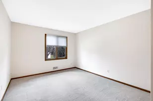 4677 Sorrell Point, Eagan, MN 55122 - Photo 13