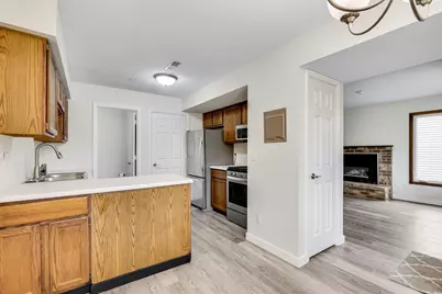 4677 Sorrell Point, Eagan, MN 55122 - Photo 11