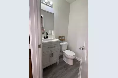 4677 Sorrell Point, Eagan, MN 55122 - Photo 9