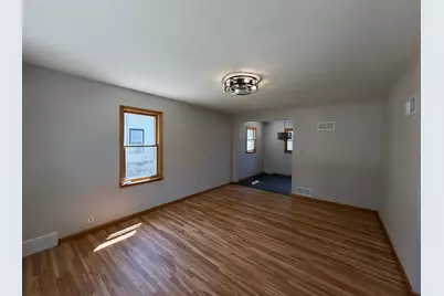 917 N McKenzie Street, Luverne, MN 56156 - Photo 5