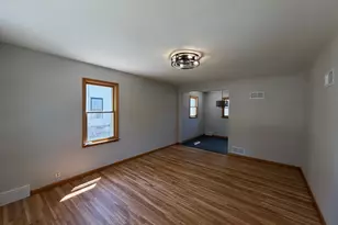 917 N McKenzie St, Luverne, MN 56156 - Photo 5
