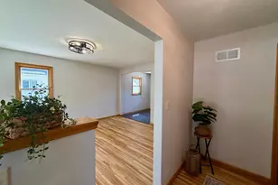 917 N McKenzie St, Luverne, MN 56156 - Photo 3