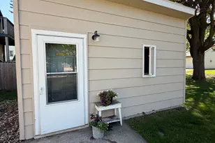 917 N McKenzie St, Luverne, MN 56156 - Photo 39