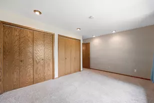 10277 Tarn Cir, Eden Prairie, MN 55347 - Photo 15