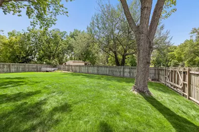6281 Cavell Avenue N, Brooklyn Park, MN 55428 - Photo 21