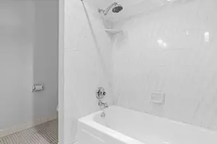 6052 Golden Valley Rd, Golden Valley, MN 55422 - Photo 23