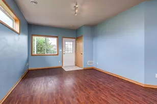 248 Frenzel Dr, Arlington, MN 55307 - Photo 3