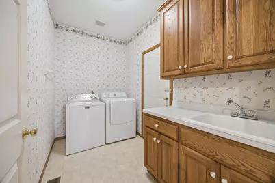 2282 Stephani Court, Little Canada, MN 55117 - Photo 7