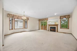 2282 Stephani Ct, Little Canada, MN 55117 - Photo 9
