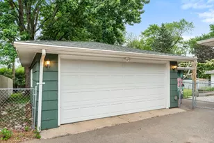 2063 Coral Ln, Eagan, MN 55122 - Photo 49